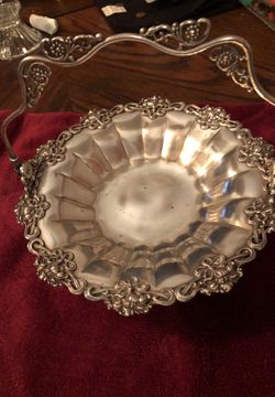 Benedict MFG Antique silver plated fruit basket