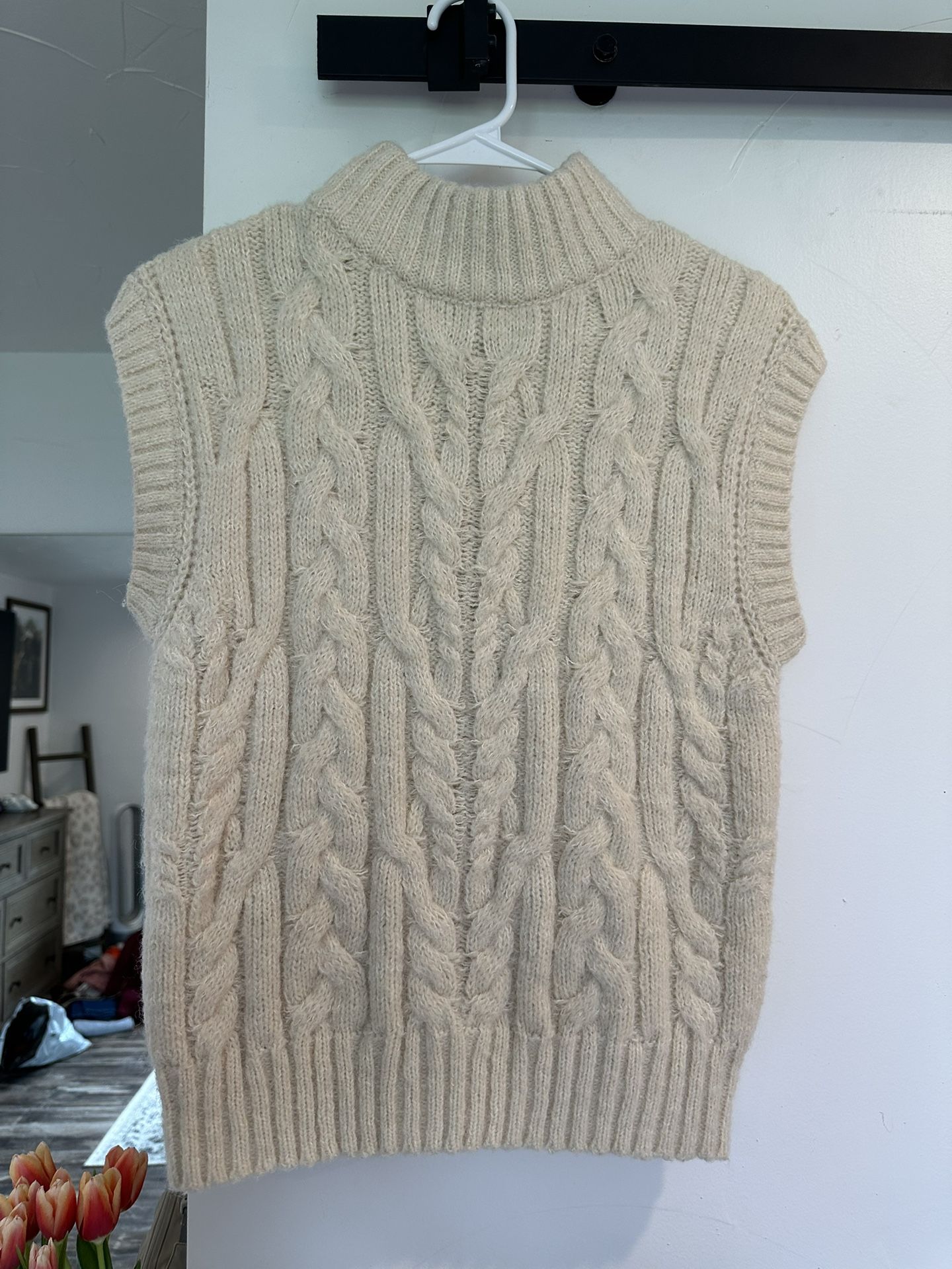 Women’s Sweater Tank/Vest