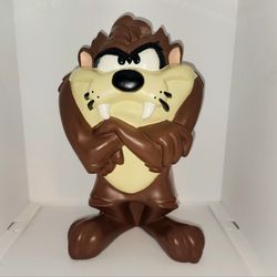 Vintage Warner Bros Studio store exclusive 11 inch Tasmanian Devil statue Taz figurine 