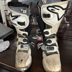 Moto Boots 