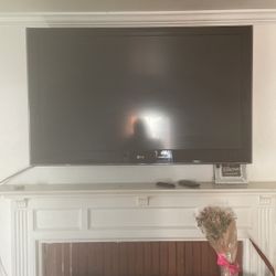 60in LG Tv Need Gone Asap 