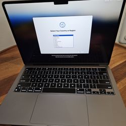 MacBook Air M2