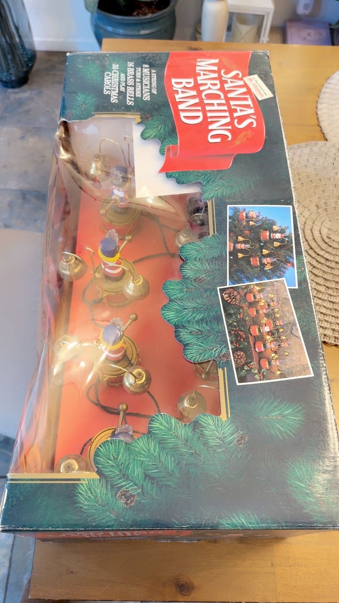 Santas marching band