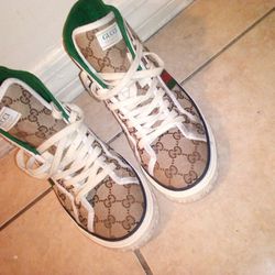 Gucci Shoes Size 8 Or 8 Half 