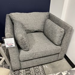 Accent Chair 