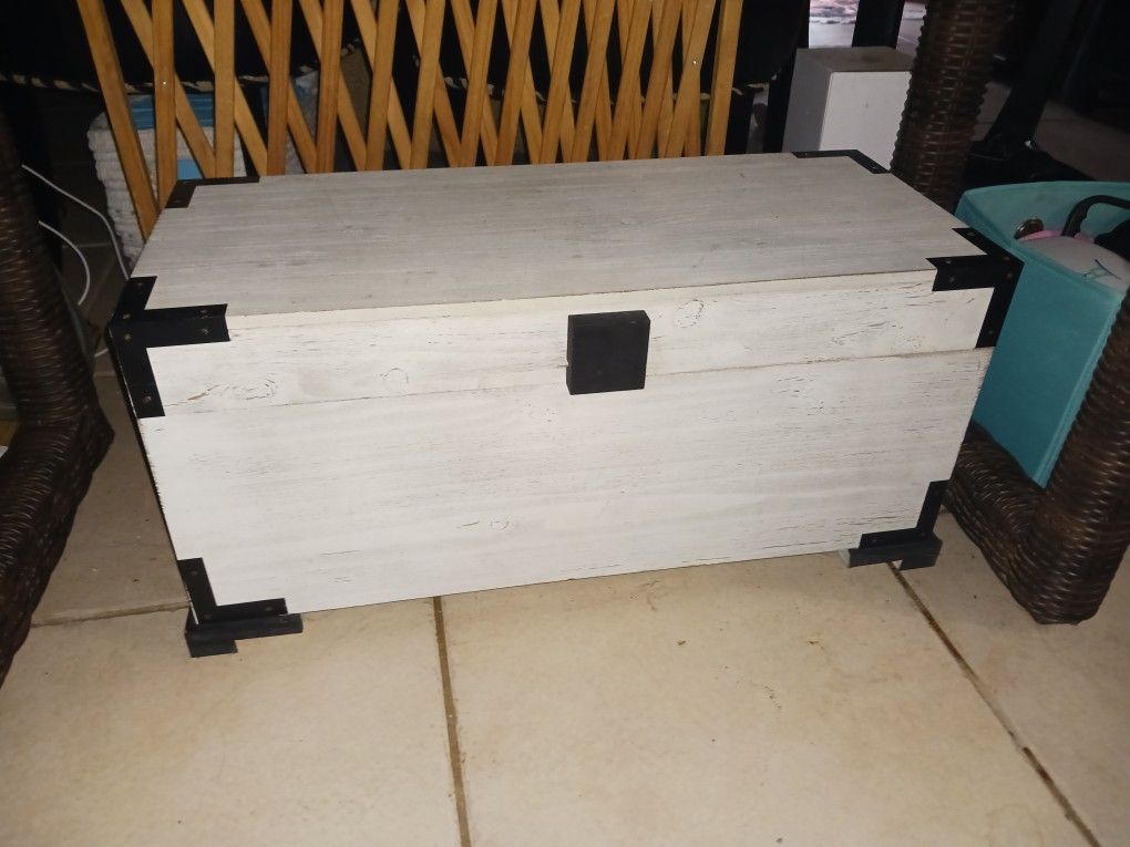 28in Wood Storage Box Bin 19 Firm