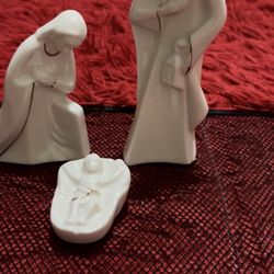 Vintage Mikasa Holy Night Nativity Set Mary Joseph Baby Jesus KT421-395 Mint!