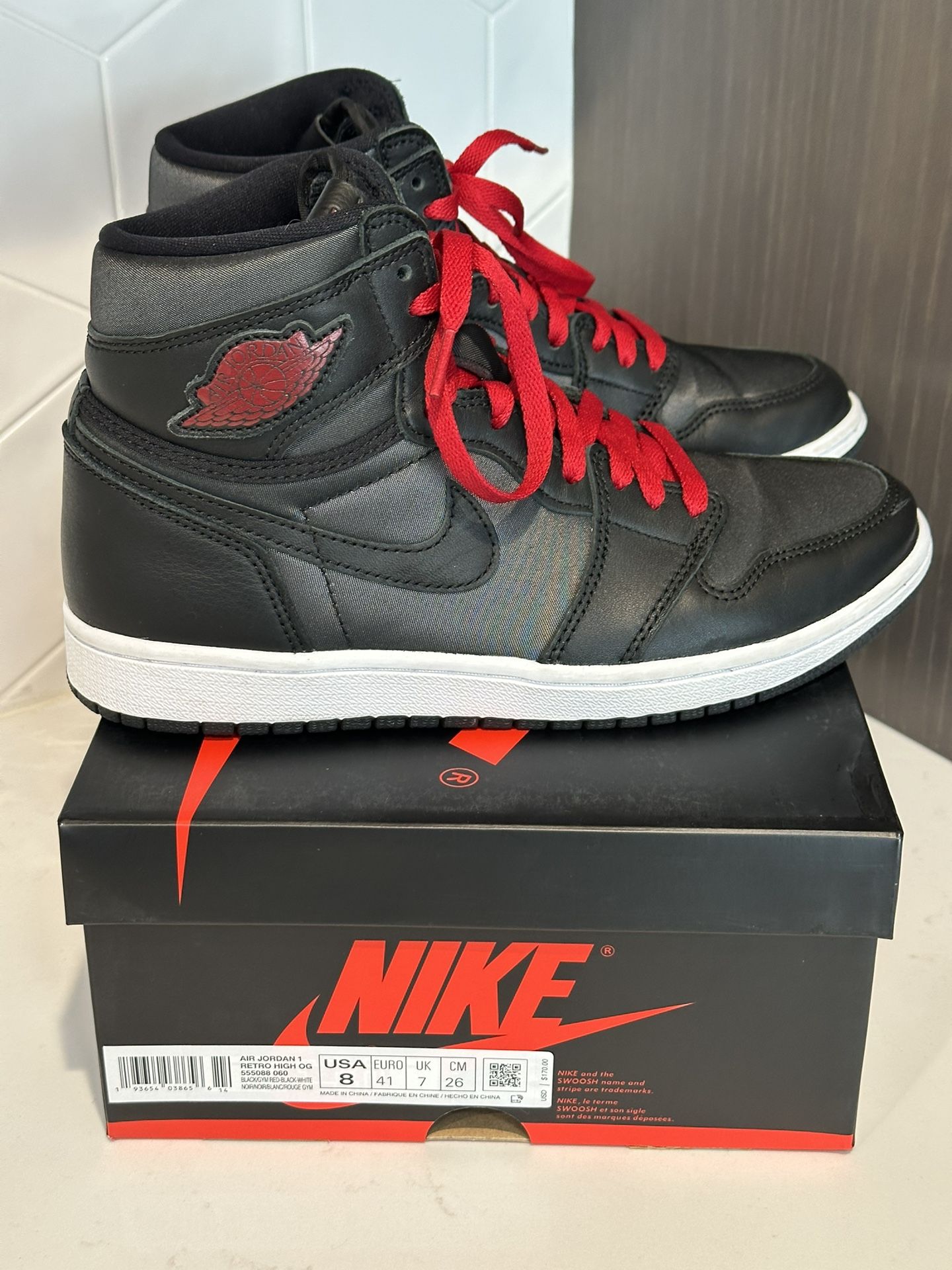 Air Jordan 1 Retro High OG - Black Satin Gym Red