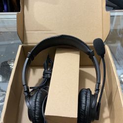 Kensington Hi-Fi USB-C Headphones with Mic $30