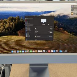 I-Mac 2021 W/ M1 Chip, 256gb SSD, 8gb Ram 