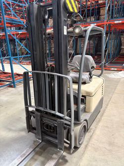 Closing sale!Crown SC 4500 Electric Forklift - 3-Wheel, Super Low Hours!