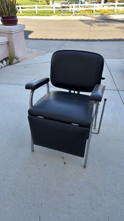 Shampoo Chair