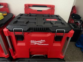 Milwaukee PACKOUT 22 in. Rolling Modular Tool Box Low Profile Handle