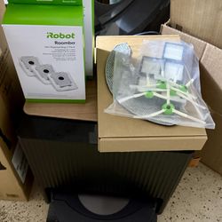 iRobot Roomba j9+ Combo And Accessories 