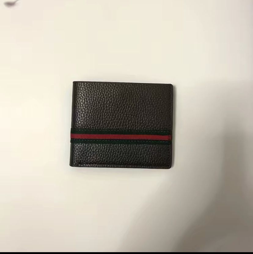 Brown Gucci Wallet for Sale in Pinebluff, NC - OfferUp