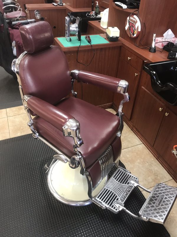 Belmont Barber Chair for Sale in Phoenix, AZ - OfferUp