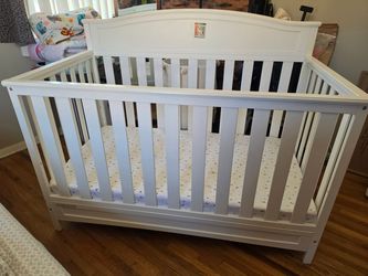 Delta Children Emery 4-in-1 Convertible Crib + Mattress – Good Condition