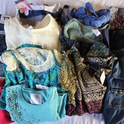 Lot of 16 Size 12 Dresses, Shorts 