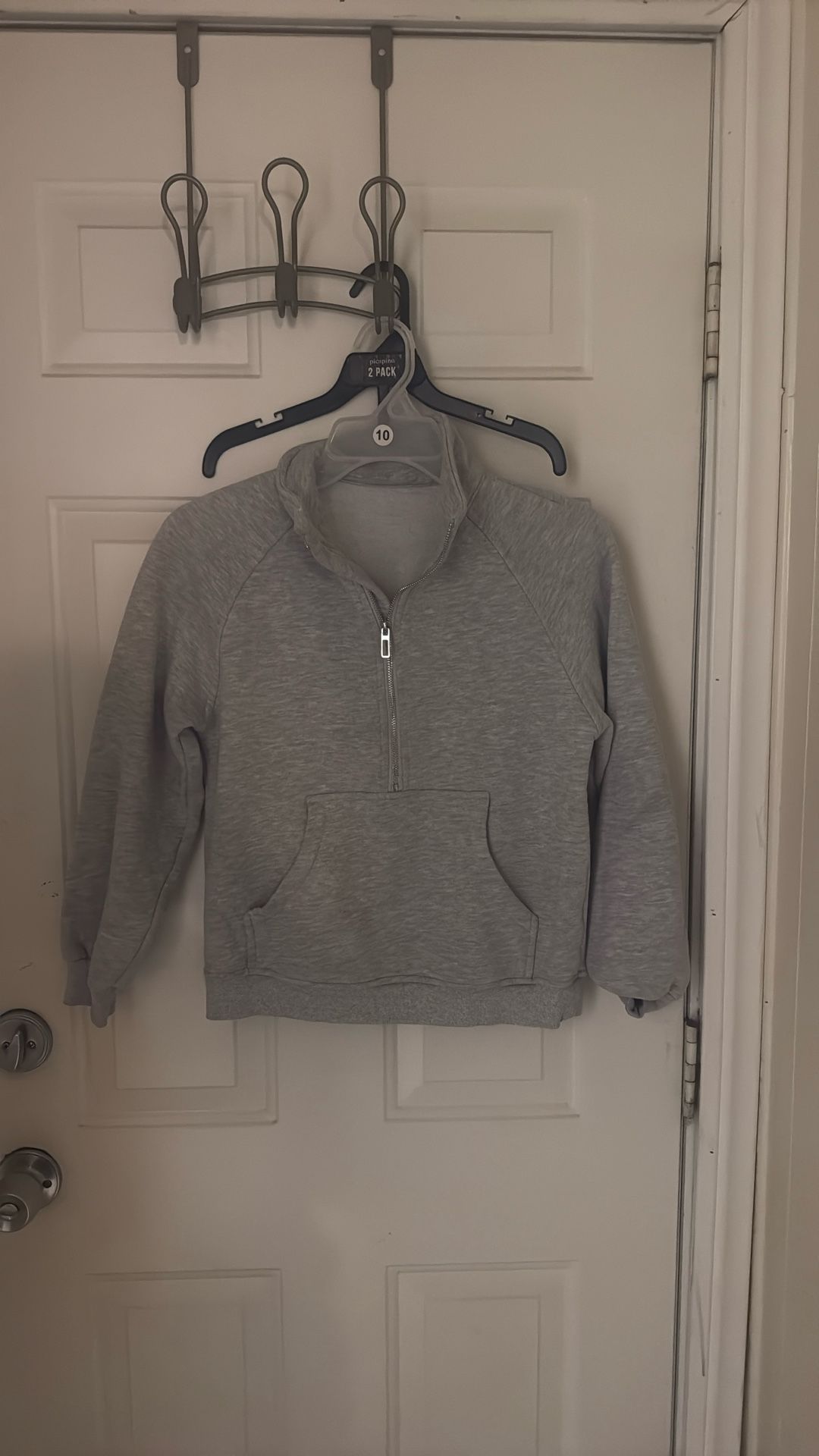 Boys Grey Sweatshirt/sweater