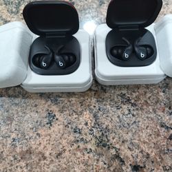 Powerbeats Fit (Black)