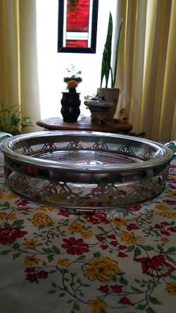 VINTAGE PIE PLATE AND SERVER