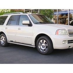2005 Lincoln Navigator