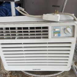 Small Window Air Conditioner 