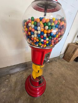 5' Gumball machine