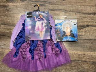 NWT girls Ursula Halloween costume and wig size small
