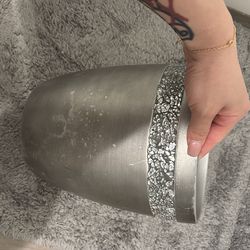 Bathroom diamond trash