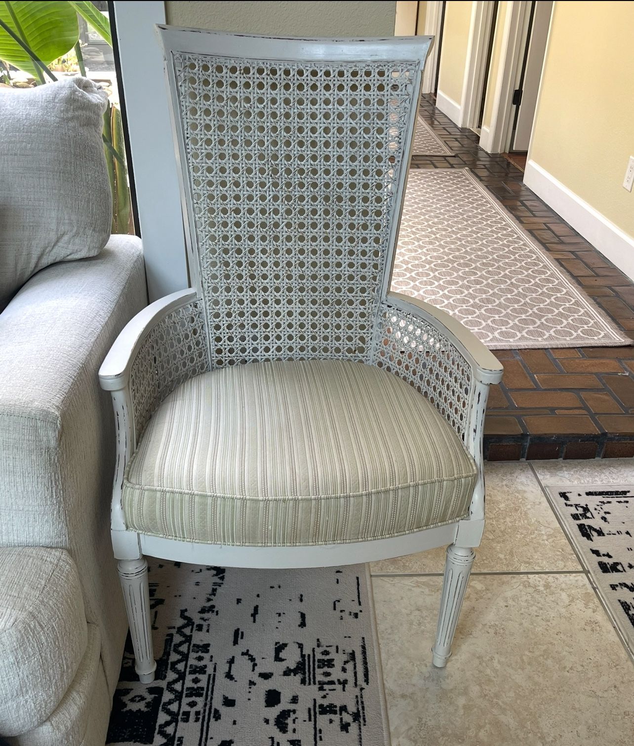 Solid Wood Cane Back/Rattan Chair