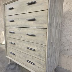 Tall Dresser/ Cajonera