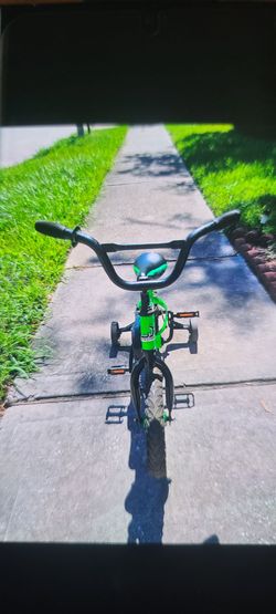 DYNACRAFT " CLUTCH " 12 INCH KID'S BIKE