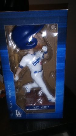 2019 max muncy bobblehead