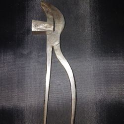 cobblers pliers