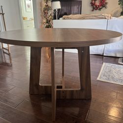 44” round table