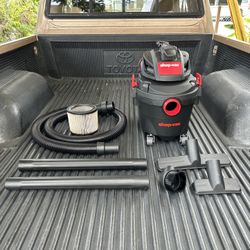 Shop-Vac 4-Gallon 6 HP Corded Wet/Dry Shop Vacuum *NO BACK WHEELS*