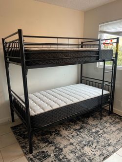 Bunk bed twin/twin black metal with mattress