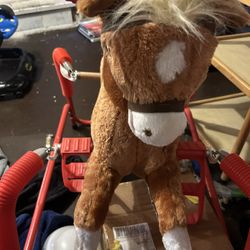 Kids Riding Horse, Makes Sounds 