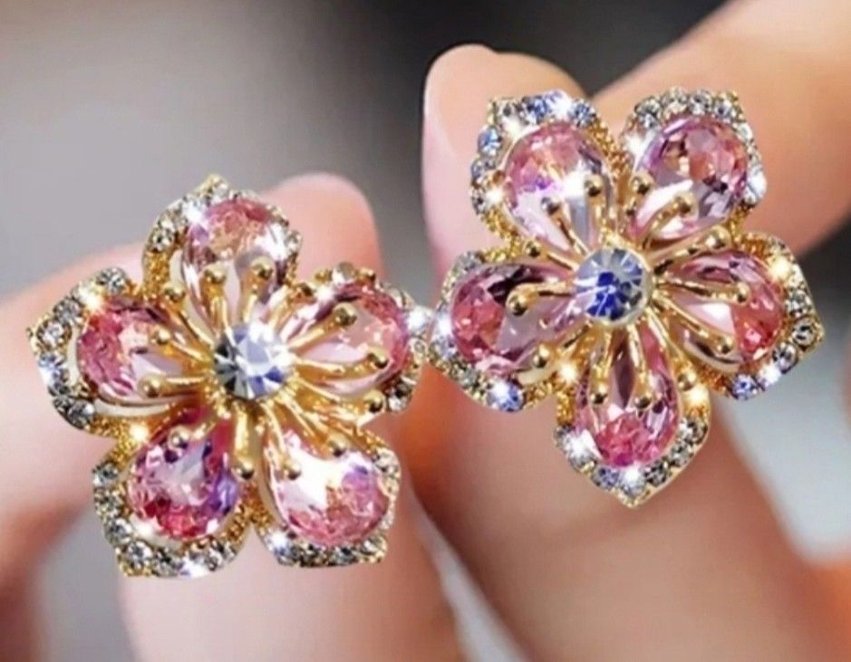 NEW STUD EARRINGS