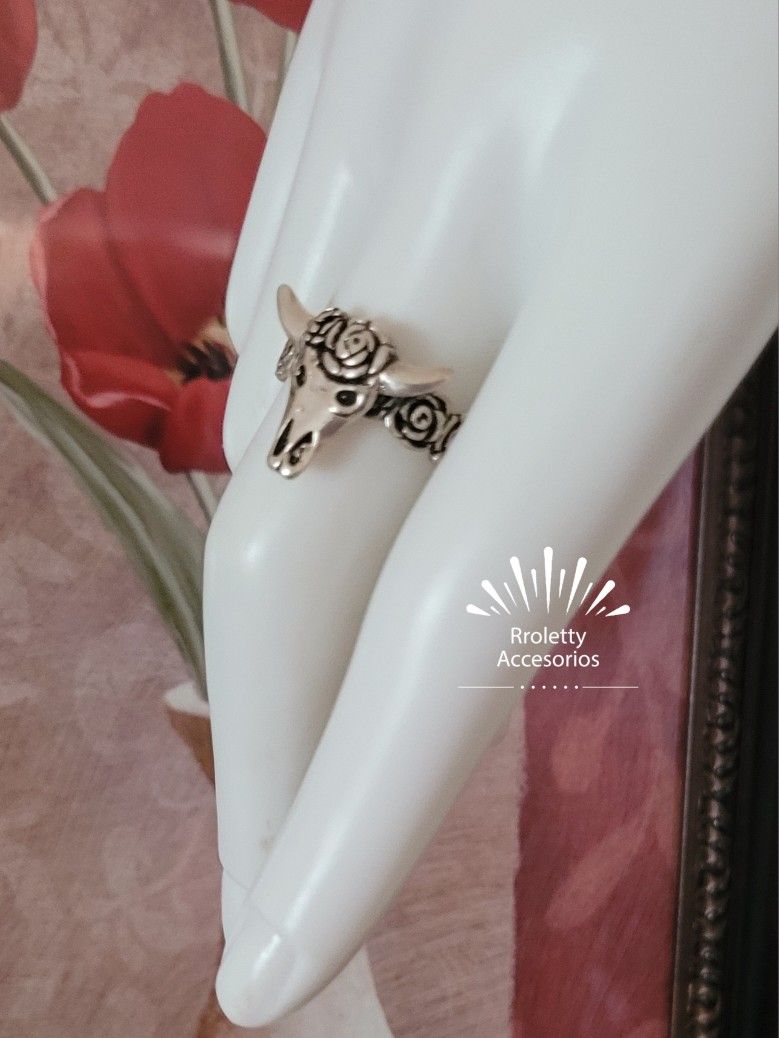 Sterling Silver 925 Bull Skull Rose Ring