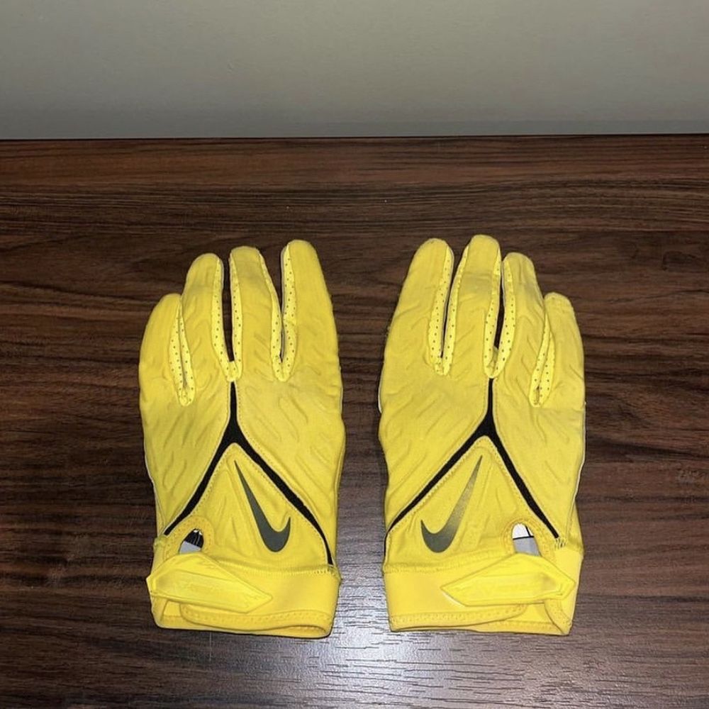 texas football gloves dm me for price and info for Sale in Providence, RI -  OfferUp