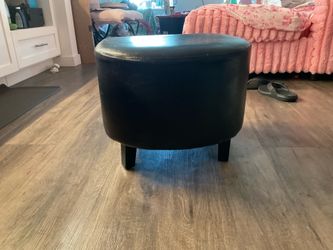 Leather foot stool