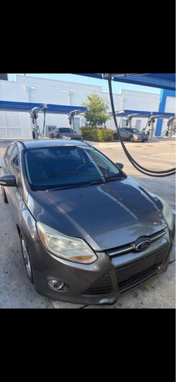 ford focus 2014
