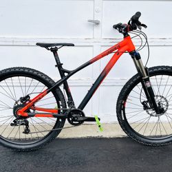 Commencal Meta HT AM Bike