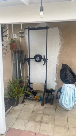 Adjustable Pull-Up Dip Station