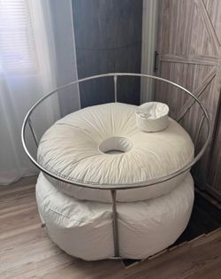 Newborn photo stand