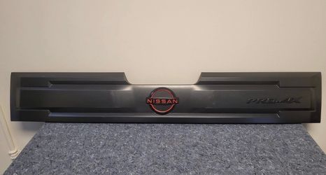 2025 2026 NISSAN FRONTIER REAR GATE FINISHER ASSEMBLY OEM 90810-9BY1A