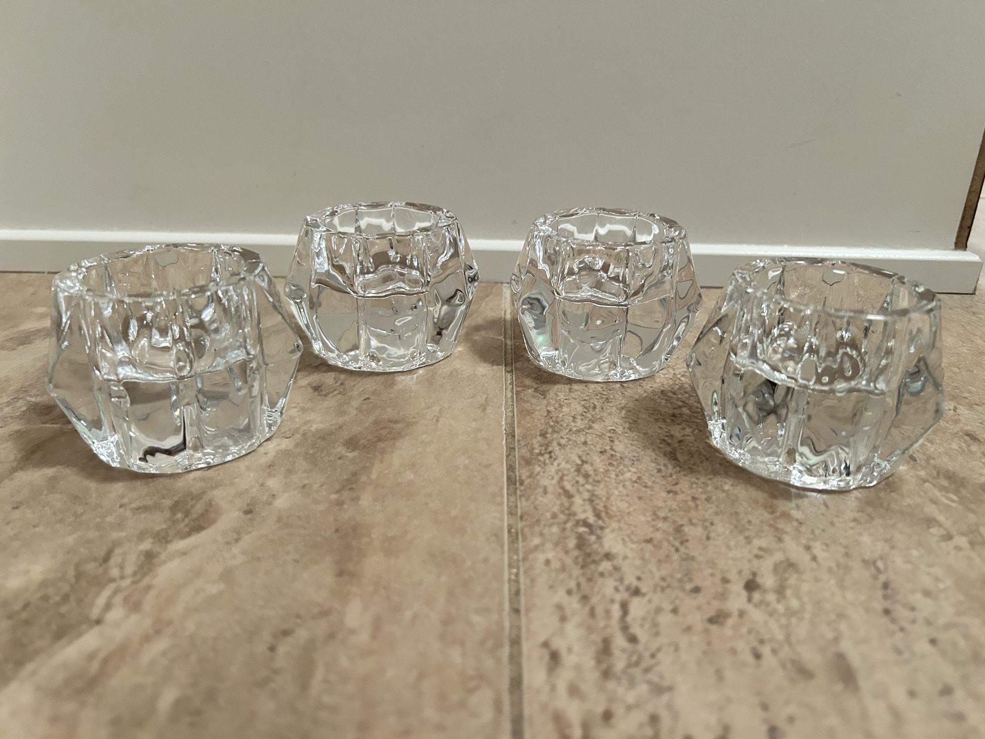 Set of 4  Clear Crystal/Glass Candle Holders Reversable for Tealight/Candlesticks