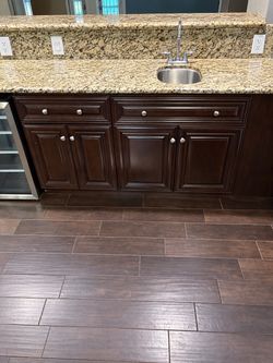 Kitchen cabinets & granite countertops